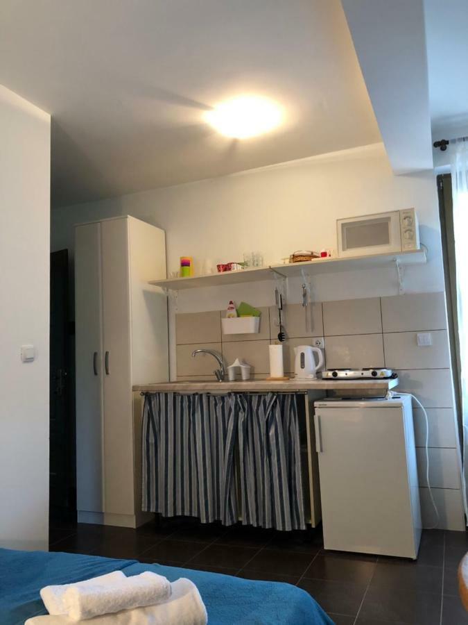 Apartmani Petrija Prčanj Esterno foto