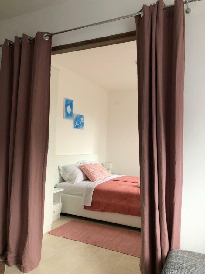 Apartmani Petrija Prčanj Esterno foto