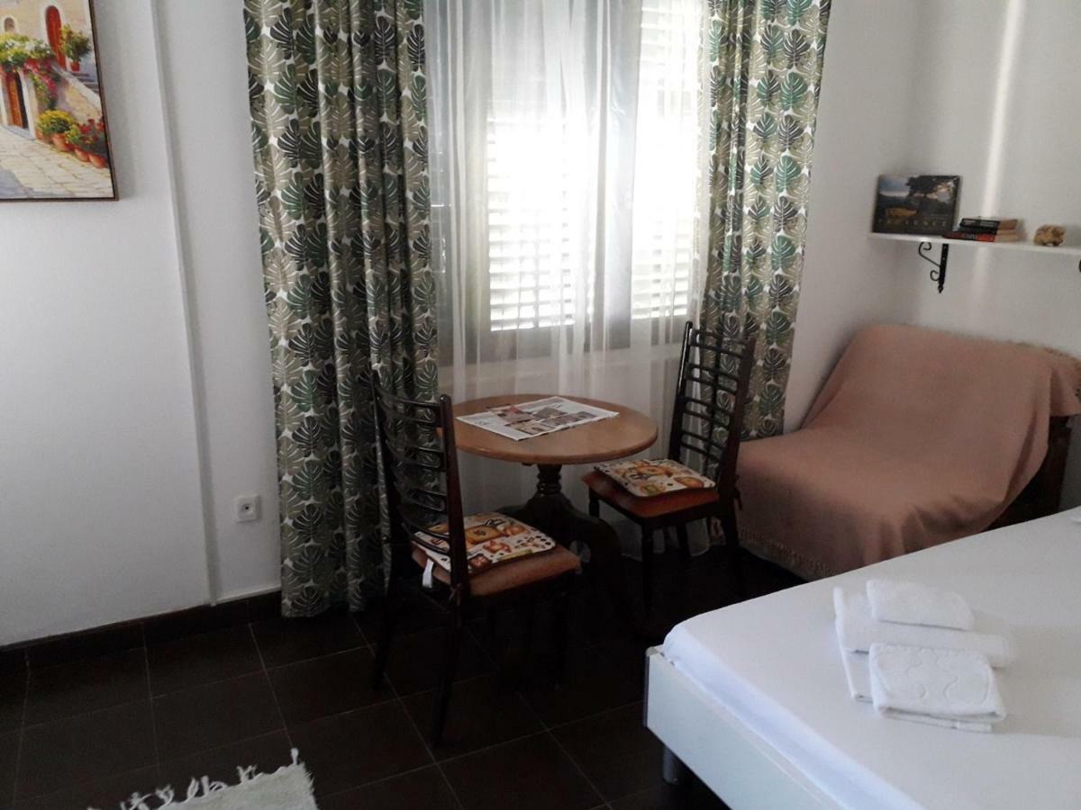 Apartmani Petrija Prčanj Esterno foto